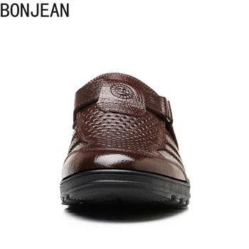 Summer Men's L Hollow Leather Sandals with Holes Breathable Casual Shoes Trend tao jiao Dad 
Summer Men's L Hollow Leather Sandals with Holes Breathable Casual Shoes Trend tao jiao Dad