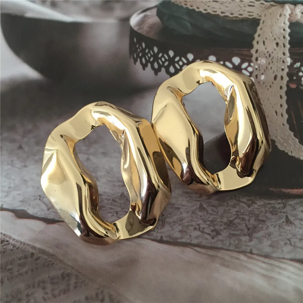 Фото Высокое качество Золотой Цвет Скульптура полые Нерегулярные круглые