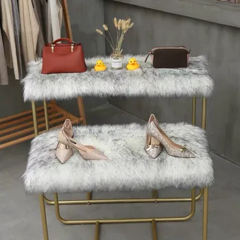 White rectangle carpet for window decoration /exhibition wool imitation shelf /counter display mat
White rectangle carpet for window decoration /exhibition wool imitation shelf /counter display mat
