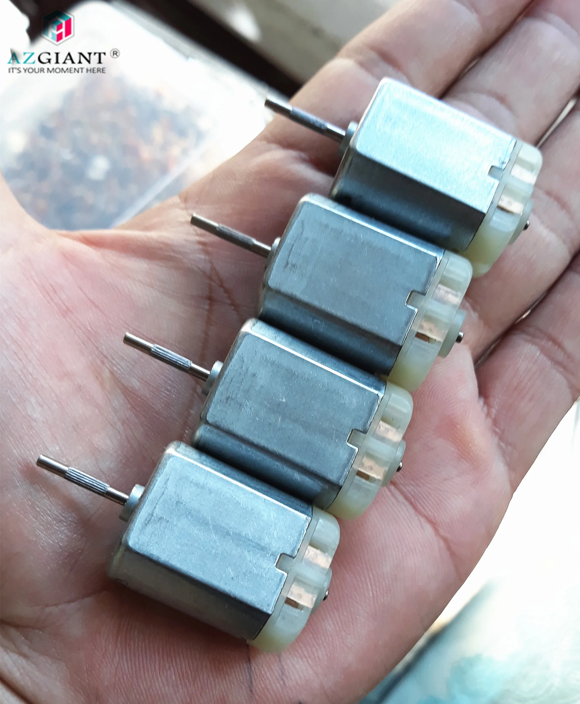 AZGIANT 4pcs/lot O spindle ribbed shaft 15mm car door lock actuator motor FC280 14000RPM 12 DC motor 
AZGIANT 4pcs/lot O spindle ribbed shaft 15mm car door lock actuator motor FC280 14000RPM 12 DC motor