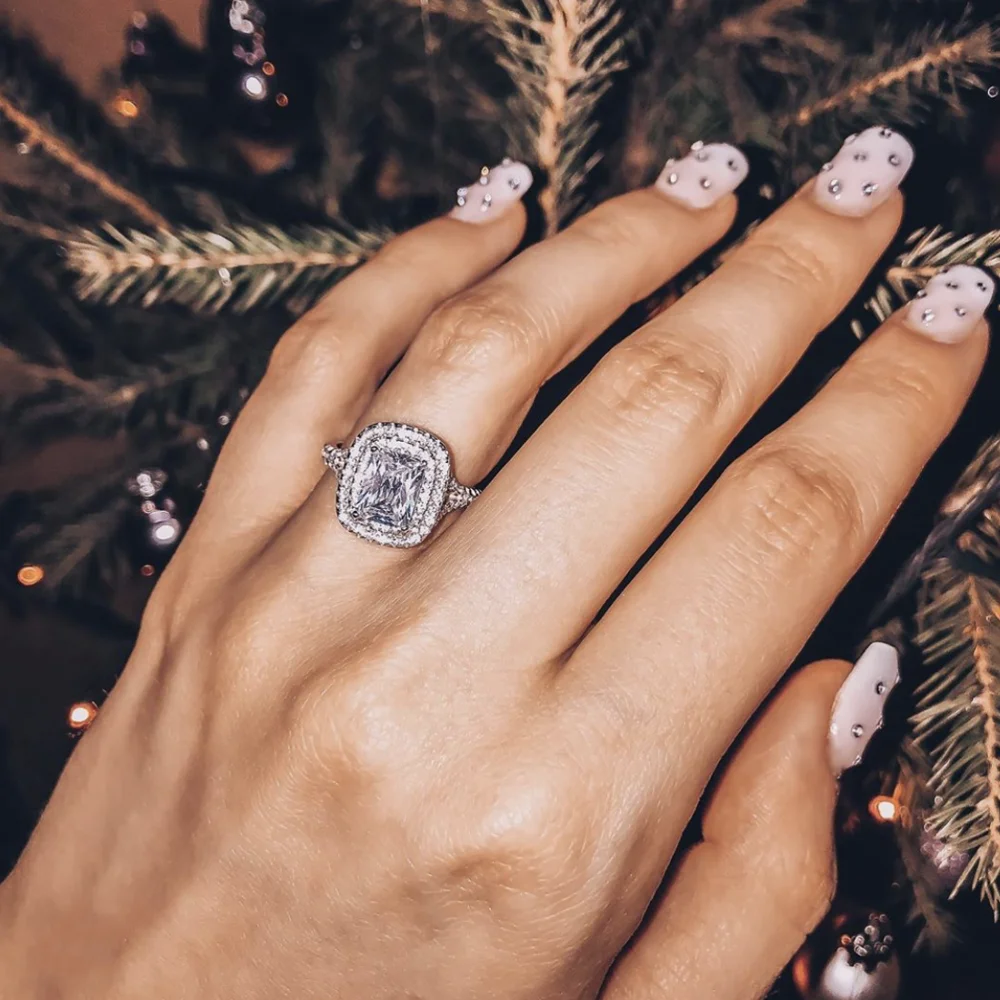 Lady's 925 Silver ring Huge Square Radiant Diamond Stone CZ Pave Set Wedding Rings for Women Shine Handmade Eternity Jewelry
Lady's 925 Silver ring Huge Square Radiant Diamond Stone CZ Pave Set Wedding Rings for Women Shine Handmade Eternity Jewelry