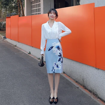 2020 Spring And Autumn New Youth Popular Professional Solid Color Long-sleeved Shirt Flower Skirt Two-piece Fashion Casual Suit
2020 Spring And Autumn New Youth Popular Professional Solid Color Long-sleeved Shirt Flower Skirt Two-piece Fashion Casual Suit