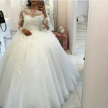 Luxury Wedding Dress Ball Gown Fluffy Long Sleeve Tulle Lace Beading Appliques 2020 New Design Bridal Dress Custom Made SH32
Luxury Wedding Dress Ball Gown Fluffy Long Sleeve Tulle Lace Beading Appliques 2020 New Design Bridal Dress Custom Made SH32