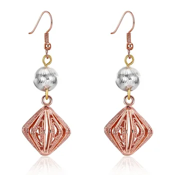 T890 Rose Gold Plated Fashion Long Earrings New Ball Geometric Exquisite Drop Earring Female Jewelry
T890 Rose Gold Plated Fashion Long Earrings New Ball Geometric Exquisite Drop Earring Female Jewelry