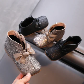 Girls Princess shoes new autumn 2020 soft soled children's rhinestone bowknot shoes 4-15 years old comfortable Fashion boots 
Girls Princess shoes new autumn 2020 soft soled children's rhinestone bowknot shoes 4-15 years old comfortable Fashion boots