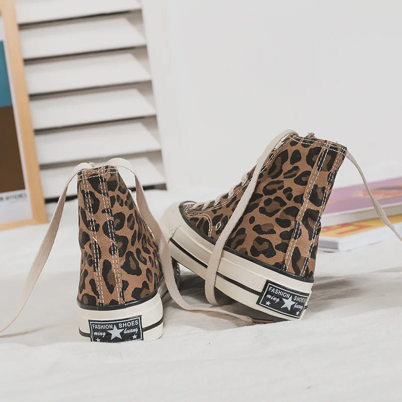 2019 Spring New Style Leopord Pattern Canvas Shoes Women's Korean-style Retro Hight-top Flat Lace-up Students Casual Board Shoes
2019 Spring New Style Leopord Pattern Canvas Shoes Women's Korean-style Retro Hight-top Flat Lace-up Students Casual Board Shoes