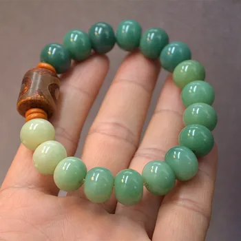 New Year Process 13mm Apple round Female Leather Bodhi Root Bracelets Men and Women Gradient Color Weathering Pipal Tree Seed Br
New Year Process 13mm Apple round Female Leather Bodhi Root Bracelets Men and Women Gradient Color Weathering Pipal Tree Seed Br