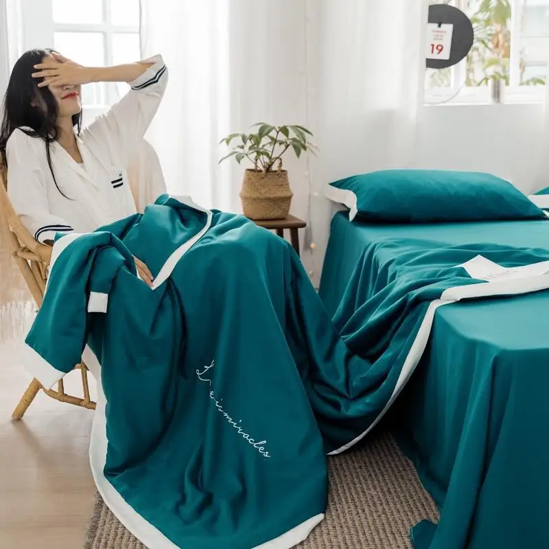 Tencel Summer Quilt Four-piece Set Washing Real Silk Summer Blanket Summer Viscose Airable Cover Top Grade Gift Blanket
Tencel Summer Quilt Four-piece Set Washing Real Silk Summer Blanket Summer Viscose Airable Cover Top Grade Gift Blanket