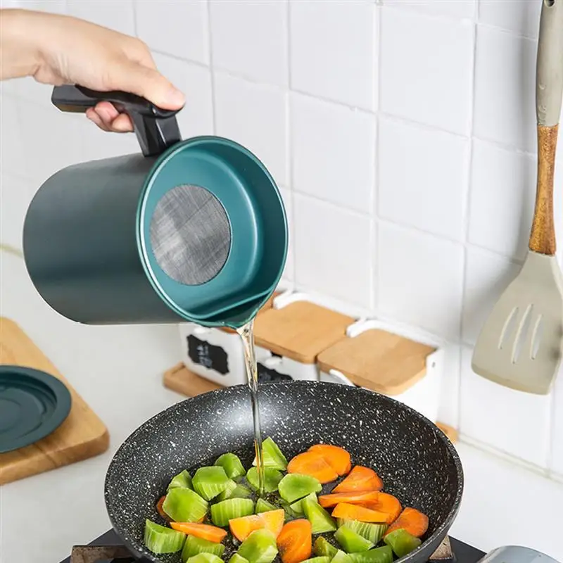 1.8LStainless Steel Oil Strainer Pot Container Jug Storage Can With Filter Cooking For Kitchen Household Tool Oil Bottle
1.8LStainless Steel Oil Strainer Pot Container Jug Storage Can With Filter Cooking For Kitchen Household Tool Oil Bottle