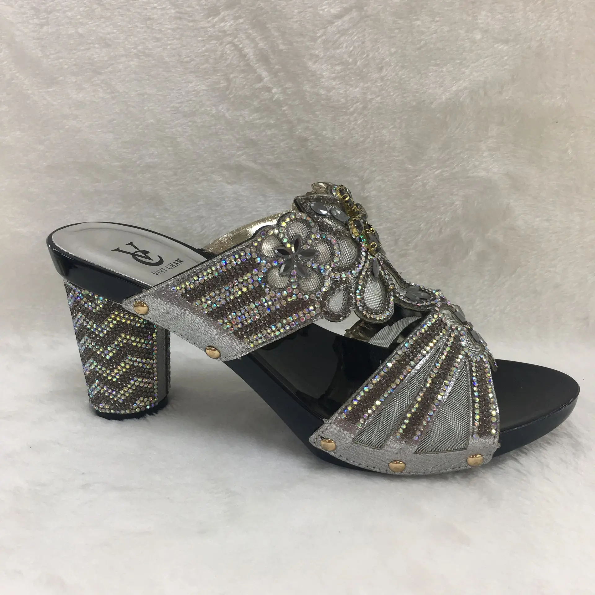 New Fashion Luxury Shoes Women Designers Italian Women Party Pumps Decorated with Rhinestone Latest Womens Dress Shoes Open Toe
New Fashion Luxury Shoes Women Designers Italian Women Party Pumps Decorated with Rhinestone Latest Womens Dress Shoes Open Toe