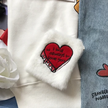 Women Red Heart Earphone Bag Zipper Plush Coin Purse Small Letter String Wallet Lady Korean Card Holder Girl New Lipstick Bag
Women Red Heart Earphone Bag Zipper Plush Coin Purse Small Letter String Wallet Lady Korean Card Holder Girl New Lipstick Bag