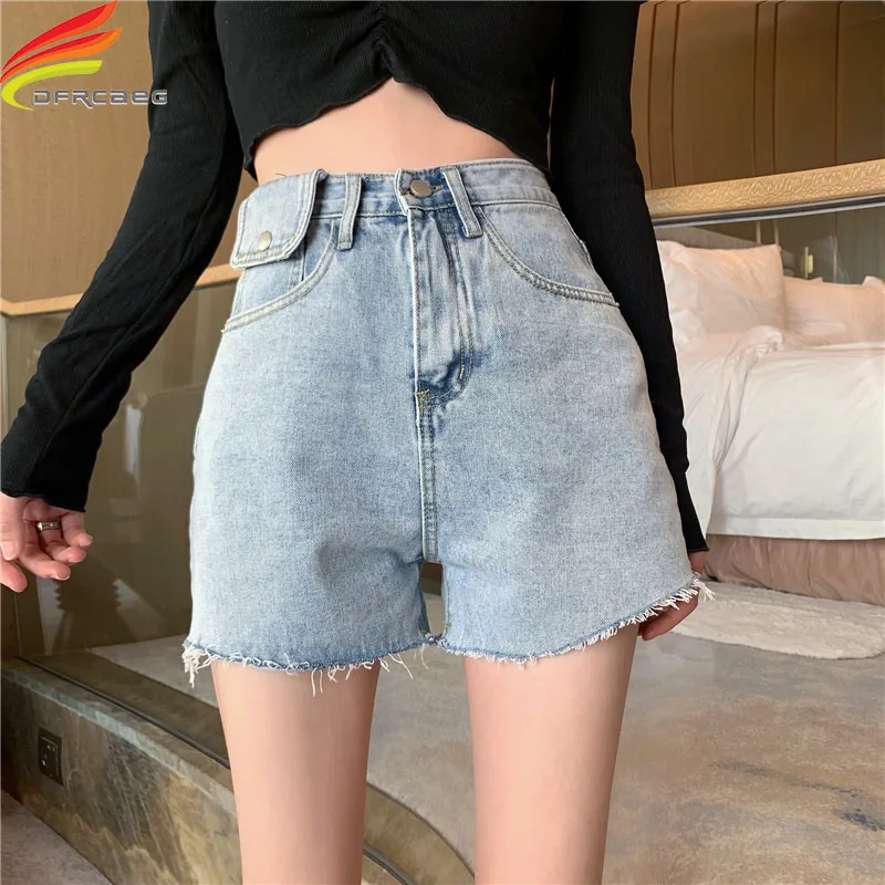 New 2020 Summer Simple Solid Blue Denim Shorts For Women Wild Fashion Casual High Waist Ladies Jeans Shorts With Tassel Hot SALE 
New 2020 Summer Simple Solid Blue Denim Shorts For Women Wild Fashion Casual High Waist Ladies Jeans Shorts With Tassel Hot SALE