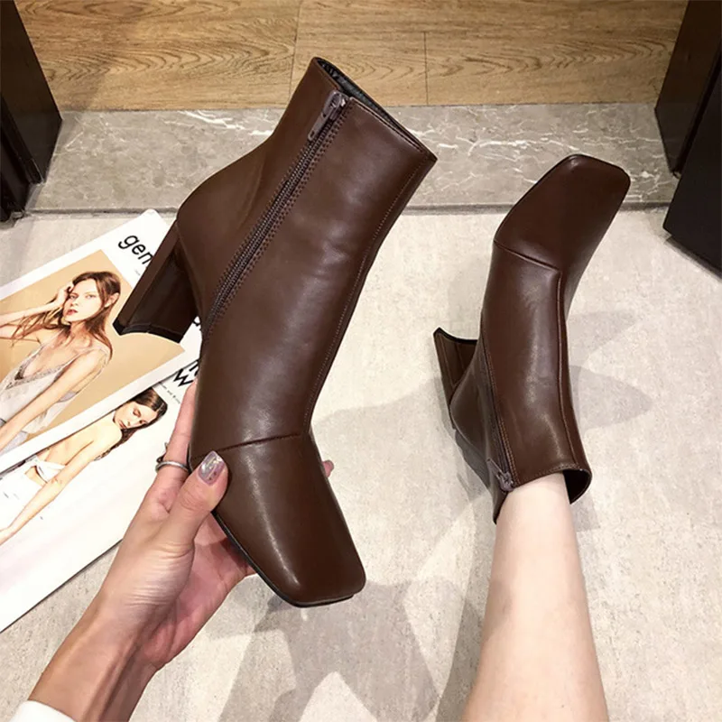 Women Square Toe Ankle Boots Ladies Solid PU Leather Zipper High Heels Female Sewing Office Lady Shoes Elegant Footwear New
Women Square Toe Ankle Boots Ladies Solid PU Leather Zipper High Heels Female Sewing Office Lady Shoes Elegant Footwear New