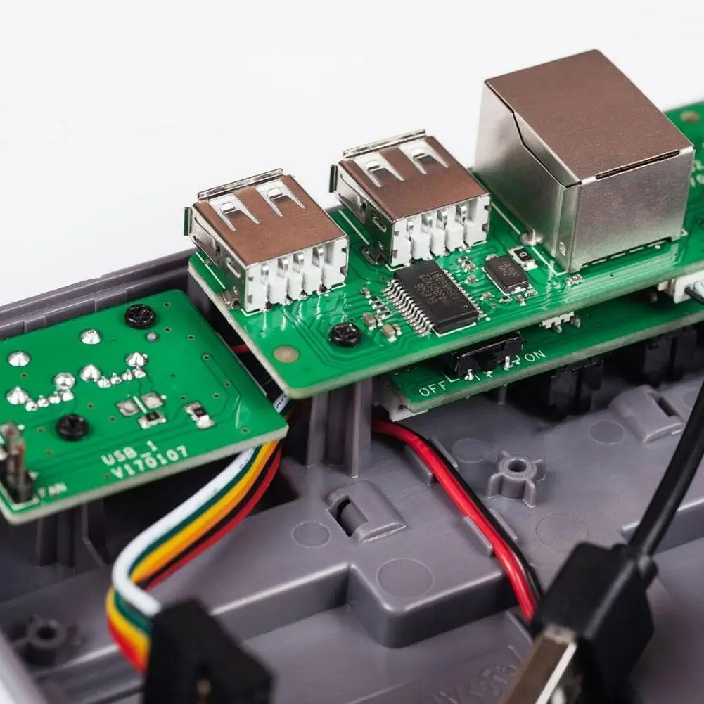 NESPi CASE+ Plus For Raspberry Pi 1/2/3 Model B+ |Retroflag + + Card + + Adapter SD Fan Case HDMI Power For Retropie Cable T2L3
NESPi CASE+ Plus For Raspberry Pi 1/2/3 Model B+ |Retroflag + + Card + + Adapter SD Fan Case HDMI Power For Retropie Cable T2L3
