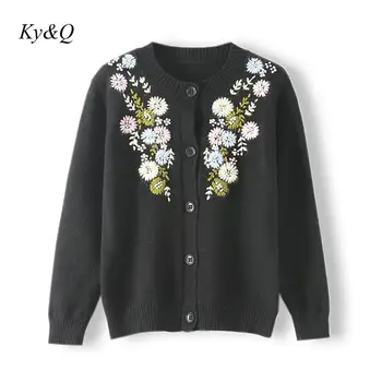 Brand Design 2020 Spring New Women O-neck Sweater Flower Embroidery Long Sleeve Loose Black Knitted Cardigan Clothes Coat 
Brand Design 2020 Spring New Women O-neck Sweater Flower Embroidery Long Sleeve Loose Black Knitted Cardigan Clothes Coat