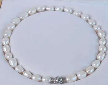 SINGLE STRAND12- 13mm natural white baroque freshwater pearl necklace 18"
SINGLE STRAND12- 13mm natural white baroque freshwater pearl necklace 18"
