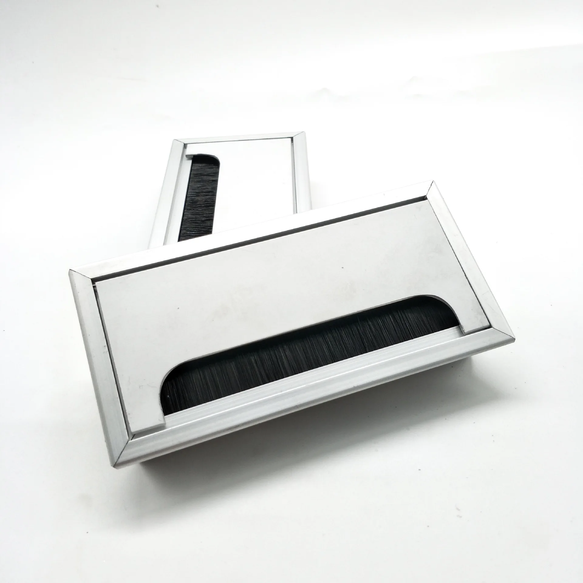 Manufacturers Direct Selling Aluminium Alloy Office Desktop Box Computer Table-board Cable Box Hole Cable Box Cover
Manufacturers Direct Selling Aluminium Alloy Office Desktop Box Computer Table-board Cable Box Hole Cable Box Cover
