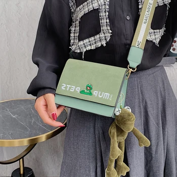 Ins Wide Strap Crossbody Bags For Women 2019 Travel Handbag Fashion Simple Shoulder Messenger Bag Ladies Retro Square bag 
Ins Wide Strap Crossbody Bags For Women 2019 Travel Handbag Fashion Simple Shoulder Messenger Bag Ladies Retro Square bag