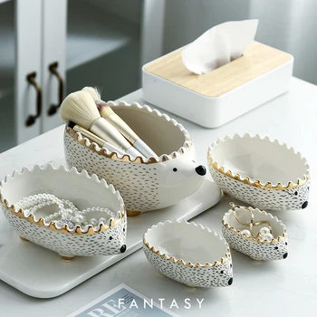 Nordic hedgehog hamster food box jewelry storage box ceramic key Storage bucket eating bowl Fruit salad bowl LB43011 trinket box
Nordic hedgehog hamster food box jewelry storage box ceramic key Storage bucket eating bowl Fruit salad bowl LB43011 trinket box