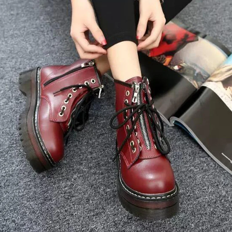 Women short ankle Lace Up Boots Woman Platform Leather Outdoor motorcyle Boots Zipper Bootie Punk Bota Feminina B12-05
Women short ankle Lace Up Boots Woman Platform Leather Outdoor motorcyle Boots Zipper Bootie Punk Bota Feminina B12-05