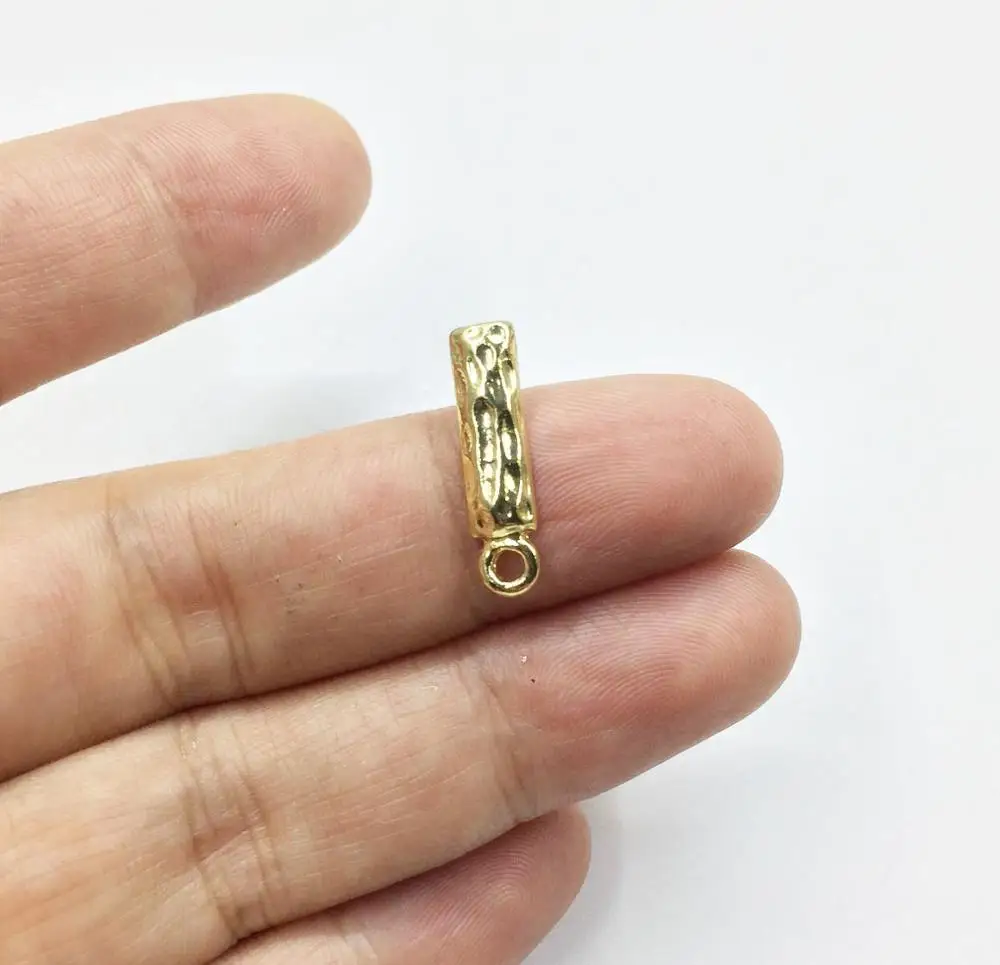 Eruifa Hot sell 10pcs 15*4mm rectangle Stud Based Earring Zinc alloy Women Wholesales earring jewelry DIY handmade
Eruifa Hot sell 10pcs 15*4mm rectangle Stud Based Earring Zinc alloy Women Wholesales earring jewelry DIY handmade