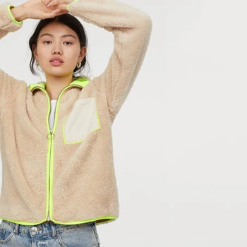 Warm Soft Womens Coats Loose Winter Jacket Teddy Jacket Women Overcoat Autumn Zipper Streetwear Pocket Hairy Coats
Warm Soft Womens Coats Loose Winter Jacket Teddy Jacket Women Overcoat Autumn Zipper Streetwear Pocket Hairy Coats