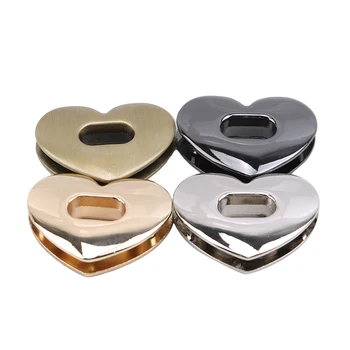 New Metal Heart Shaped Clasp Buckles Bag Purse Metal Twist Locks Turn Locks Switch Lock Buckles DIY Luggage Hardware Accessories
New Metal Heart Shaped Clasp Buckles Bag Purse Metal Twist Locks Turn Locks Switch Lock Buckles DIY Luggage Hardware Accessories