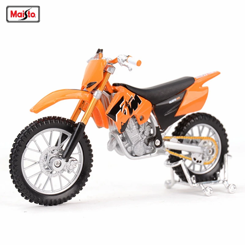 Maisto 1:18 Motorcycle Model KTM 525SX Alloy Bicycle Model Motorcycle Model Motor Bike Miniature Race Toy Gift Collection
Maisto 1:18 Motorcycle Model KTM 525SX Alloy Bicycle Model Motorcycle Model Motor Bike Miniature Race Toy Gift Collection