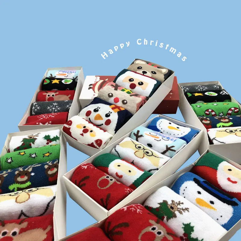 

SP&CITY 5Pairs Cartoon Happy Christmas Socks Set Women Winter Cute Cotton Sock Hipster Unisex High Socks Christmas Gift Box Sox