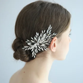 Beautiful Women Hair Clip Floral Bride Headwear Wedding Tiara Jewelry Rhinestone Bridal Hair Clip Hair Accessories
Beautiful Women Hair Clip Floral Bride Headwear Wedding Tiara Jewelry Rhinestone Bridal Hair Clip Hair Accessories