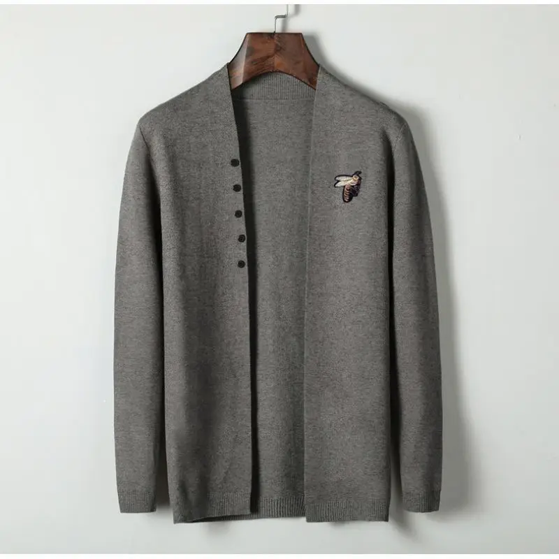 Autumn New knitted cardigan men's casual solid color fashion button slim outer wear sweater men's tide sweater coat tide
Autumn New knitted cardigan men's casual solid color fashion button slim outer wear sweater men's tide sweater coat tide