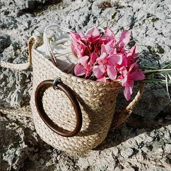 Woven bag 2020 female straw woven large-capacity hollow handbag tote bag summer beach bag luxury female bag
Woven bag 2020 female straw woven large-capacity hollow handbag tote bag summer beach bag luxury female bag