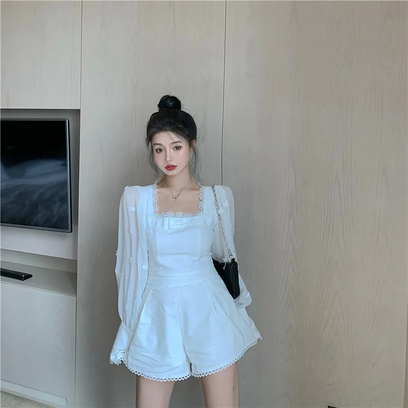 New Fall 2020 Fashion White Lantern Sleeve All-match Top + High Waist Casual Loose Wide Leg Shorts Women Set
New Fall 2020 Fashion White Lantern Sleeve All-match Top + High Waist Casual Loose Wide Leg Shorts Women Set