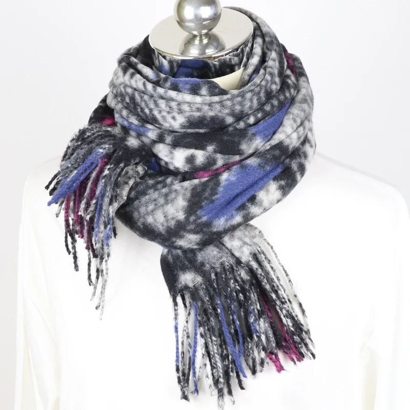 2020 Newest Snake Grain Print Fringe Scarf Shawls Long Soft Viscose Leopard Scarves Hijab Muffler
2020 Newest Snake Grain Print Fringe Scarf Shawls Long Soft Viscose Leopard Scarves Hijab Muffler