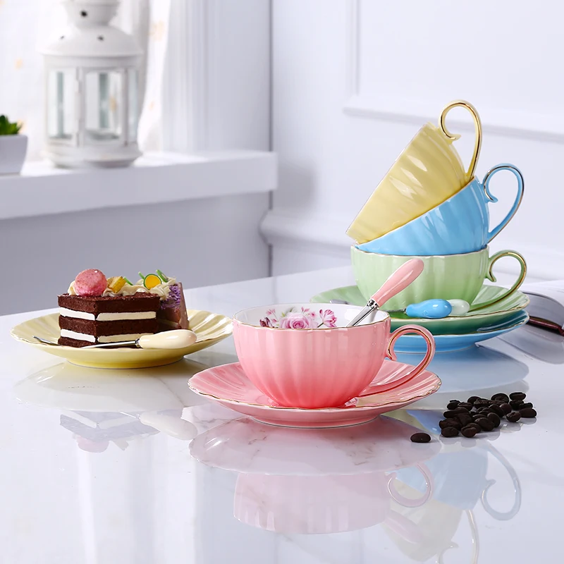 

Creative Color Bone China Pumpkin Coffee Cup Saucer Phnom Penh Embossed Ceramic Coffee Cup 200ML