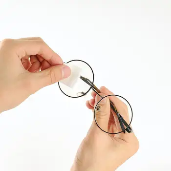 100Pcs/Set Glasses Cleaner Wet Wipes Tissue Dust Remove Computer Phone Screen Alcohol Wiping Tools Disposable Lens Clothes 
100Pcs/Set Glasses Cleaner Wet Wipes Tissue Dust Remove Computer Phone Screen Alcohol Wiping Tools Disposable Lens Clothes