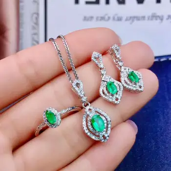 Real Natural Emerald jewelry set Natural Real Emerald 925 sterling silver 1pc pendant,1pc ring,2pcs Earring
Real Natural Emerald jewelry set Natural Real Emerald 925 sterling silver 1pc pendant,1pc ring,2pcs Earring