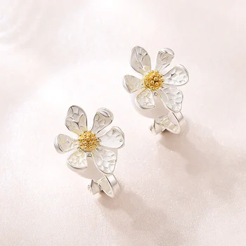 JIAN Stylish Flower Ear Clips Trendy Korean Eearings for Women Girls Fashion Non-Piercing No Hole Ear Jewelry Accessories 
JIAN Stylish Flower Ear Clips Trendy Korean Eearings for Women Girls Fashion Non-Piercing No Hole Ear Jewelry Accessories