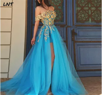 Off the Shoulder Sky Blue Evening Dress with Gold Embroidered Flowers Long Split Pageant Dress Formal Wear 
Off the Shoulder Sky Blue Evening Dress with Gold Embroidered Flowers Long Split Pageant Dress Formal Wear