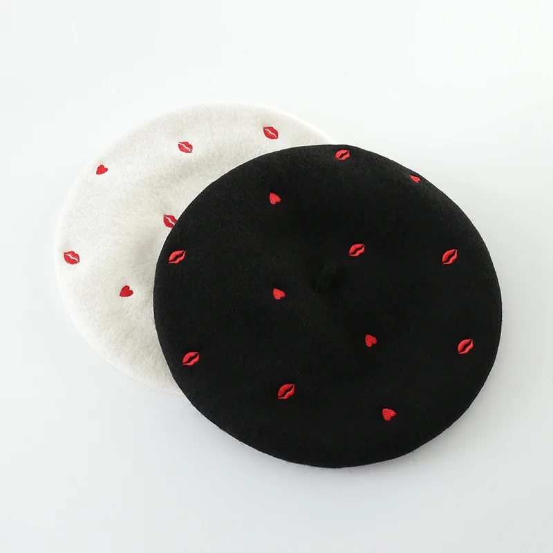 Шерстяные береты с вышивкой модный изображением красных губ французские шапки