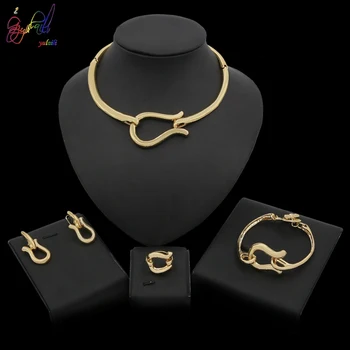 Yulaili 2019 New Arrival Trendy Zinc Alloy Choker Stud Earrings Charm Bracelet Ring for Women Party Wedding Bridal Jewelry Sets
Yulaili 2019 New Arrival Trendy Zinc Alloy Choker Stud Earrings Charm Bracelet Ring for Women Party Wedding Bridal Jewelry Sets