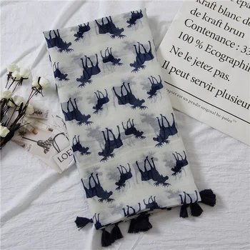 Luxury Brand Cotton and Linen Scarf Spring and Autumn fashion White and blue print Silk Scarves Women's seaside Sunscreen Shawl
Luxury Brand Cotton and Linen Scarf Spring and Autumn fashion White and blue print Silk Scarves Women's seaside Sunscreen Shawl