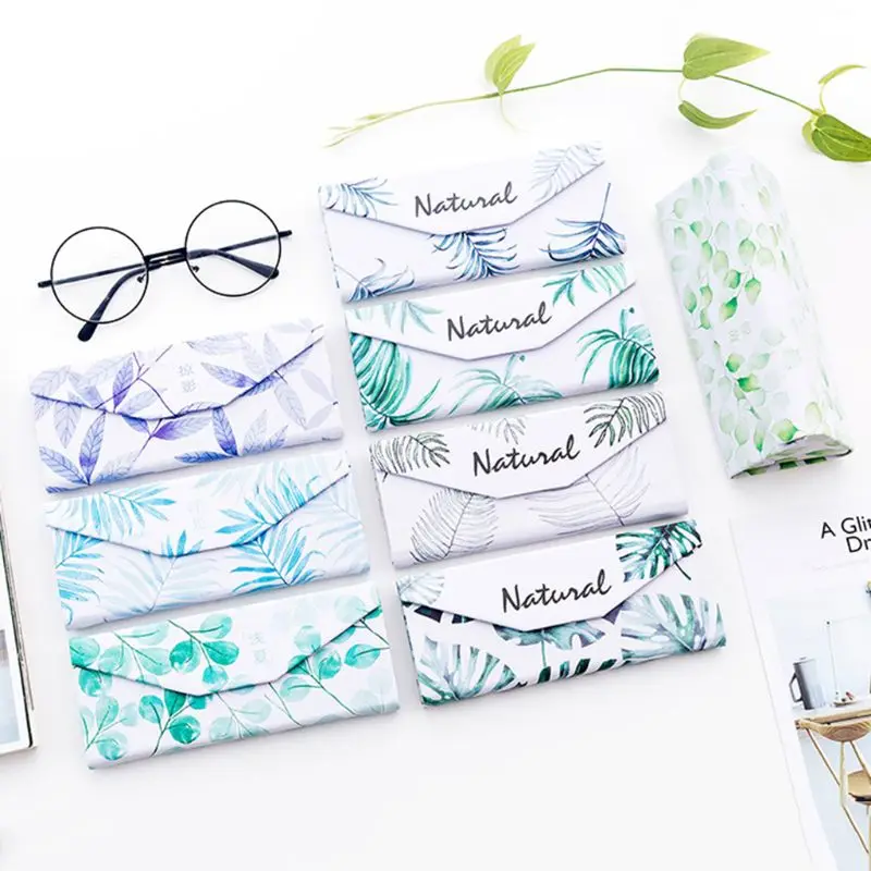 New Folding Glasses Box Women Girls Small Fresh Simple Portable Students Myopia Eyeglasses Storage Boxes Sun Sunglasses Case
New Folding Glasses Box Women Girls Small Fresh Simple Portable Students Myopia Eyeglasses Storage Boxes Sun Sunglasses Case