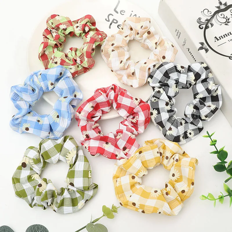 Daisy New arrival Fashion women lovely satin Hair bands bright color hair scrunchies girl's hair Tie Accessories Ponytail Holder
Daisy New arrival Fashion women lovely satin Hair bands bright color hair scrunchies girl's hair Tie Accessories Ponytail Holder