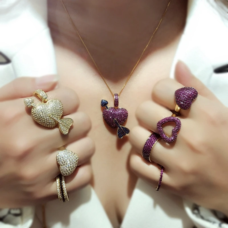 Unique design Heart Shape Pendant Necklace Paved Micro Cubic Zirconia stone Gold Color Chain CZ Statement Necklace Women Jewelry
Unique design Heart Shape Pendant Necklace Paved Micro Cubic Zirconia stone Gold Color Chain CZ Statement Necklace Women Jewelry