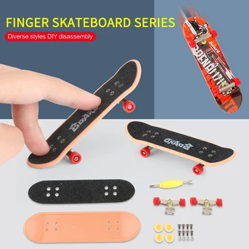 1Set Finger SkateBoard Wooden Fingerboard Toy Professional Stents Fingers Skate Set Novelty Children for Kids brithday Gift
1Set Finger SkateBoard Wooden Fingerboard Toy Professional Stents Fingers Skate Set Novelty Children for Kids brithday Gift