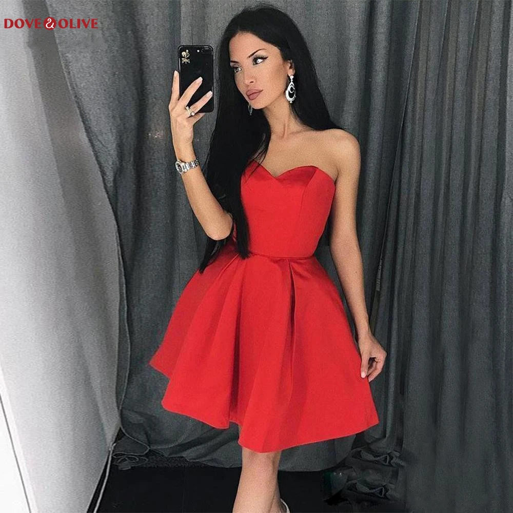Sweetheart Ball Gown Prom Dresses 2020 Simple Sleeveless Backless Mini Ruffles Evening Gown Cocktail Graduation Party Dresses
Sweetheart Ball Gown Prom Dresses 2020 Simple Sleeveless Backless Mini Ruffles Evening Gown Cocktail Graduation Party Dresses