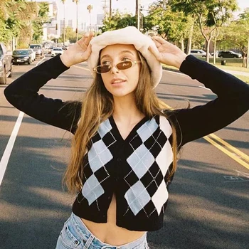 2020 Knitted Cardigan Women Sweaters New Korean Style Button Knitted Sweater Women Vintage Geometric Print Cardigan
2020 Knitted Cardigan Women Sweaters New Korean Style Button Knitted Sweater Women Vintage Geometric Print Cardigan