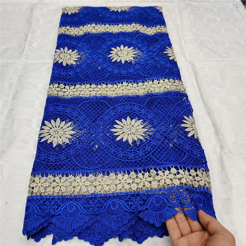 2018 Wholesale Price blue Color Nigerian Lace Cord Lace Fabric Embroidered African Guipure Lace For Wedding Party Dress
2018 Wholesale Price blue Color Nigerian Lace Cord Lace Fabric Embroidered African Guipure Lace For Wedding Party Dress