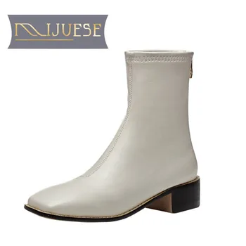 MLJUESE 2021 women ANKLE boots Microfiber Winter short plush Square Toe zipper Med heels female boots size 39
MLJUESE 2021 women ANKLE boots Microfiber Winter short plush Square Toe zipper Med heels female boots size 39